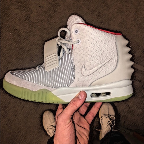 nike yeezy 2 pure platinum